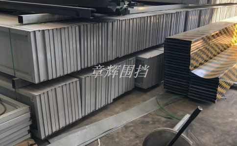 大白虎天天干免费视频 金属围挡的防风、防雨等功能如何保障? 大白虎天天干免费视频 金属围挡的防风、防雨等功能如何保障?