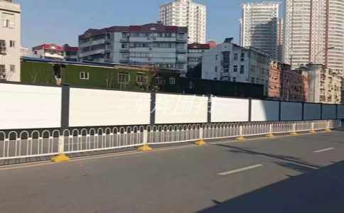 岛国AV在线免费观看 金属围挡的质量保证措施是什么? 岛国AV在线免费观看 金属围挡的质量保证措施是什么?