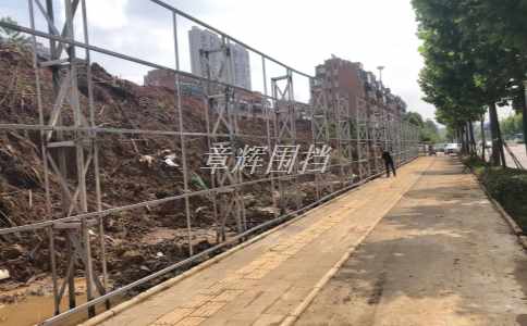 大白虎天天干免费视频 金属围挡的厚度是多少? 大白虎天天干免费视频 金属围挡的厚度是多少?